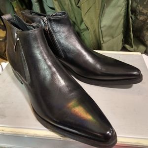 Mens black leather low cut boots